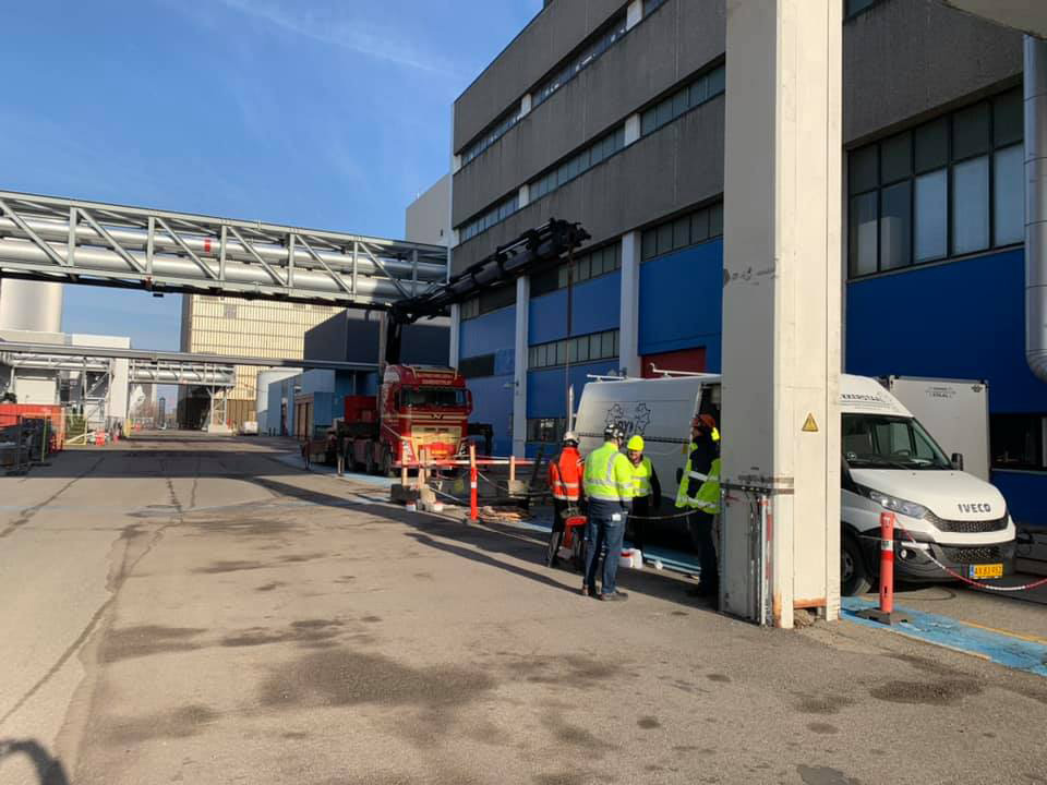 Bund og vandprøver i Amagerværkets kølekanal